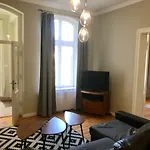 Villa Rosa Apartment - Happy Hours